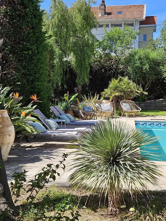 Villa Marguerite Hyères 0*,  France
