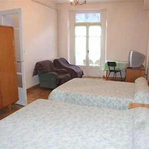 appartement-cauterets.midi-pyreneeshotels.com/